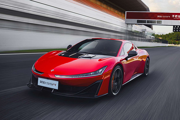 仰望U9、極氪001FR,國產(chǎn)新能源跑車與碳纖維復(fù)合材料